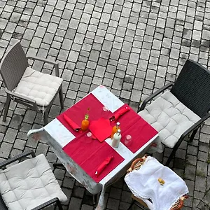 Il Portico Del Conte Frühstückspension